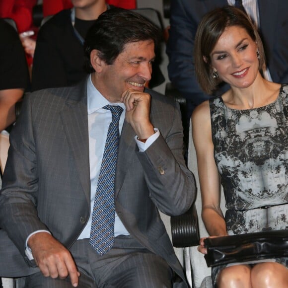 La reine Letizia d'Espagne inaugure les cours d'été de l’école internationale de musique de la Fondation Princesse des Asturies à Oviedo en Espagne le 15 juillet 2015. viedo