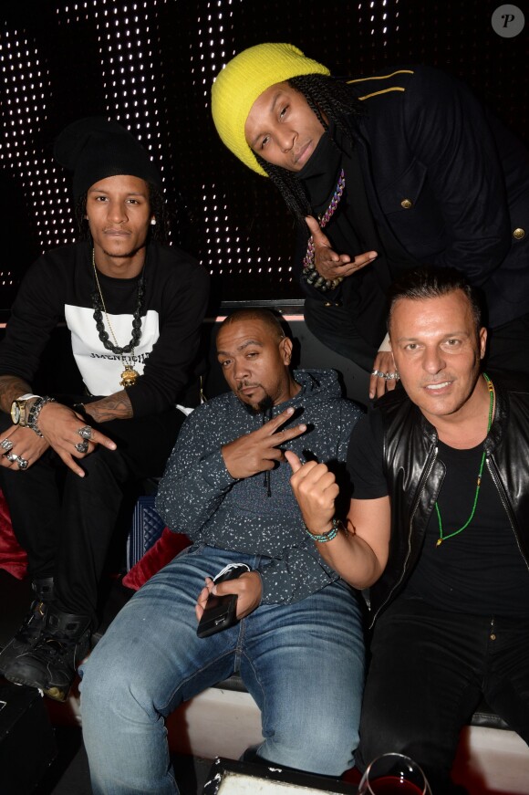 Exclusif - Le producteur de musique et rappeur américain Timbaland passe avec Jean Roch la soirée au VIP Room à Paris, le 4 juin 2015. 