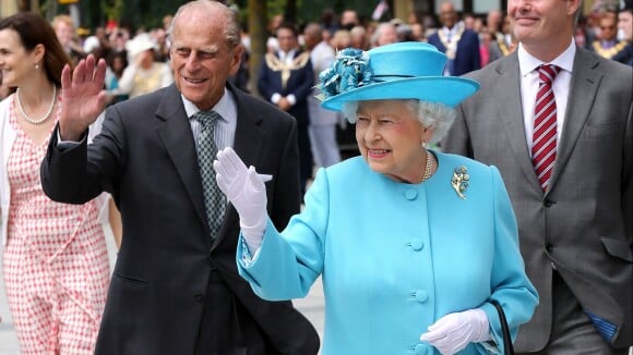 Elizabeth II et son salut nazi : La colère froide du Palais de Buckingham