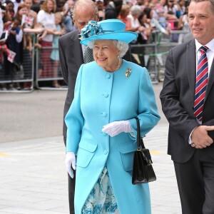 La reine Elisabeth II et le prince Philip, duc d'Edimbourg, ont visité le centre communautaire "Chadwell Heath" à Barking le 16 juillet 2015