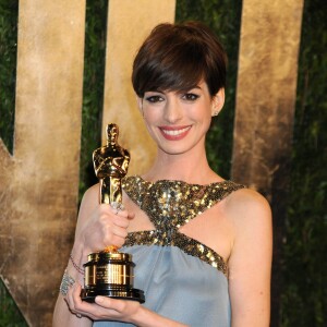 Anne Hathaway - Vanity Fair Oscar Party à Hollywood le 25 fàvrier 2013.