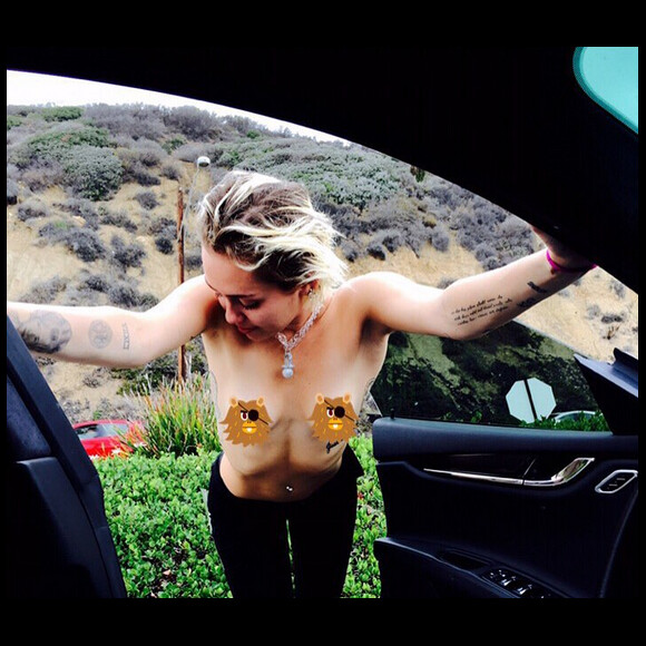Miley Cyrus quasiment nue sur son compte Instagram / juillet 2015