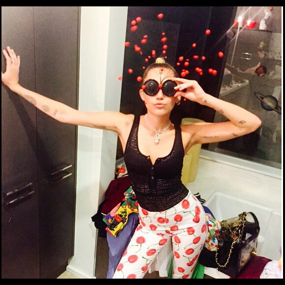 Miley Cyrus en grande forme sur Instagram / juillet 2015