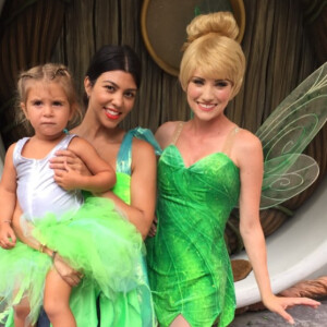 Kourtney Kardashian et sa fille Penelope à Disneyland / juillet 2015