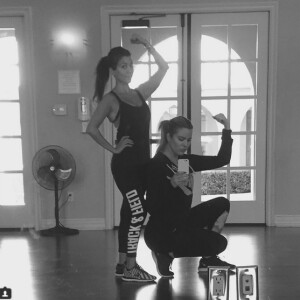 Kourtney Kardashian et sa soeur Khloe après leur séance de sport / juillet 2015