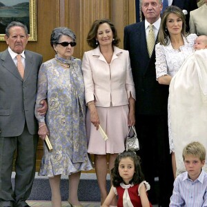 Letizia et Felipe d'Espagne, photo de famille, le 15 juillet 2007, à l'occasion du baptême de l'infante Sofia.