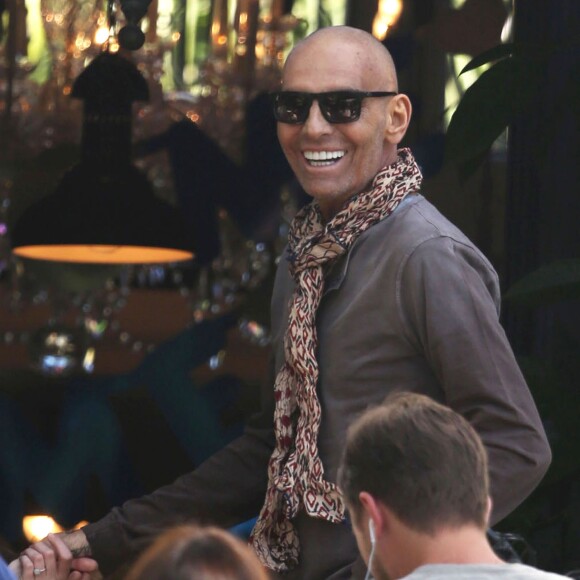 Exclusif - Christian Audigier, à la sortie du Cedar Sinaï Hospital à Los Angeles le 6 avril 2015