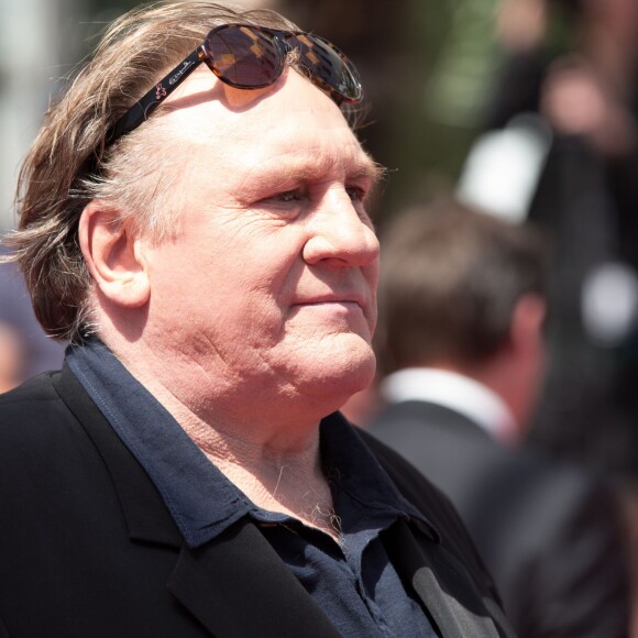 Gérard Depardieu - Montée des marches du film "Valley of Love" lors du 68e Festival International du Film de Cannes, le 22 mai 2015.