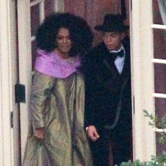 Exclusif - Diana Ross avec son fils Evan lors du mariage de ce dernier avec Ashlee Simpson à Greenwich dans le Connecticut, le 30 août 2014.