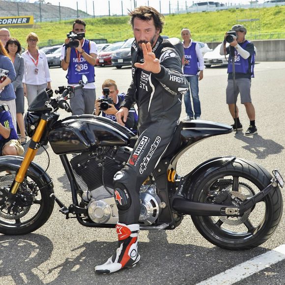 Keanu Reeves essaye sa moto sur le circuit de Suzuka au Japon le 25 Juillet 2015