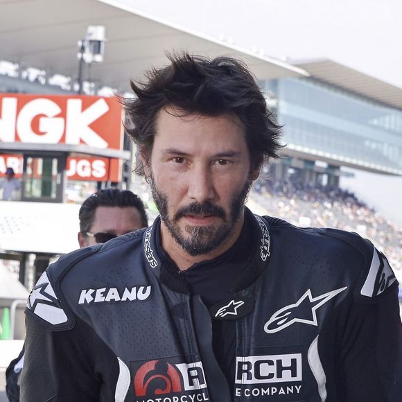Keanu Reeves essaye sa moto sur le circuit de Suzuka au Japon le 25 Juillet 2015.