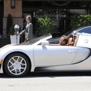 Arnold Schwarzenegger a célébré son anniversaire avec sa mère, Maria Shriver et leurs enfants, à l'Hôtel Montage de Beverly Hills, le 30 juillet 2015.