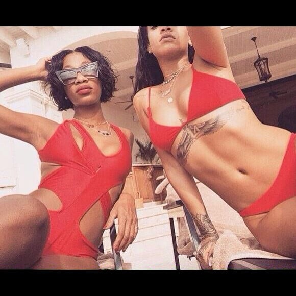 Photo de Melissa Forde et  Rihanna publiée le 26 décembre 2014.