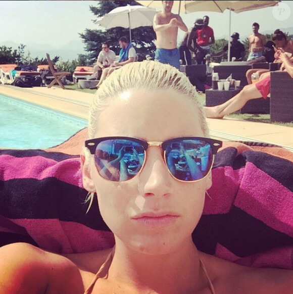 Nadège Lacroix : selfie lors de ses vacances à Ibiza