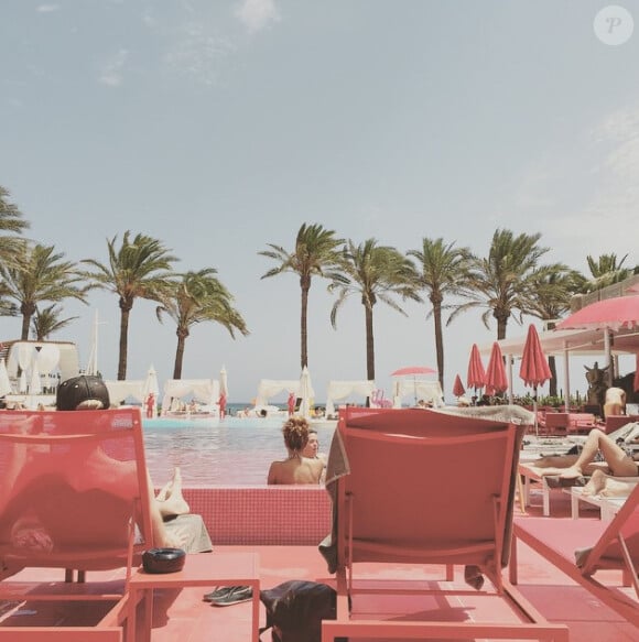 Nadège Lacroix : ses vacances à Ibiza