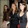 Sarah Ferguson entourée de ses filles les princesses Beatrice et Eugenie d'York pour les 17 ans d'Eugenie en 2007