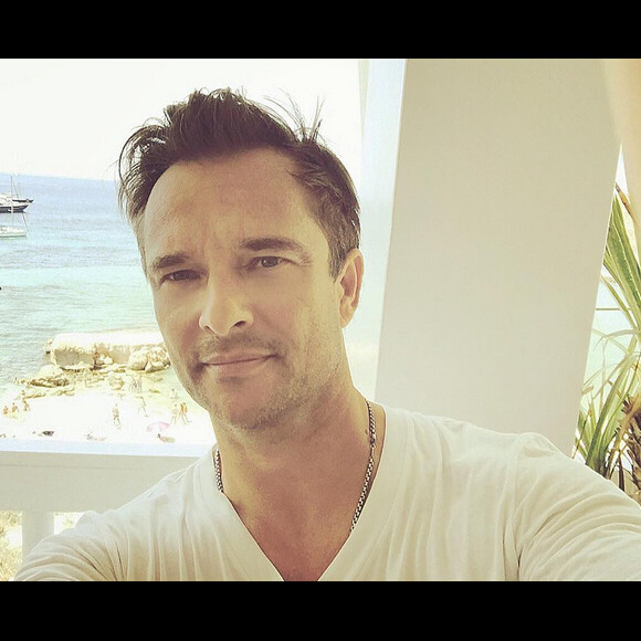 David Hallyday : selfie à Ibiza
