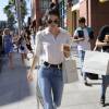 Kendall Jenner - Kendall Jenner et Gigi Hadid se baladent dans les rues de Beverly Hills, le 31 juillet 2015