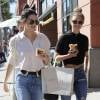 Kendall Jenner et Gigi Hadid se baladent dans les rues de Beverly Hills, le 31 juillet 2015