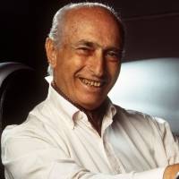 Juan Manuel Fangio : Ses restes exhumés, son fils présumé proche de la vérité