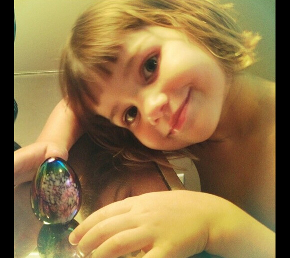 Ada Bella, la fille d'Ashley Scott et de Steve Hart / photo postée sur le compte Instagram de l'actrice.