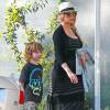 Exclusif - Christina Aguilera se rend à un pique-nique organisé par l'école de son fils Max à Santa Monica, le 2 septembre 2014. Elle y retrouve son ex-mari, Jordan Bratman, et discute avec lui. C'est la première apparition en public de la chanteuse depuis la naissance de son 2ème enfant il y a 2 semaines, une petite-fille prénommée Summer Rain Rutler!