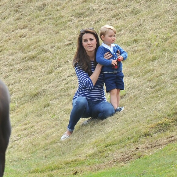 Le prince George de Cambridge lors d'un match de polo du prince William le 14 juin 2015