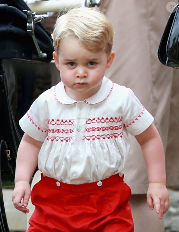 Le prince George de Cambridge lors du baptême de sa soeur la princesse Charlotte, le 5 juillet 2015 à Sandringham