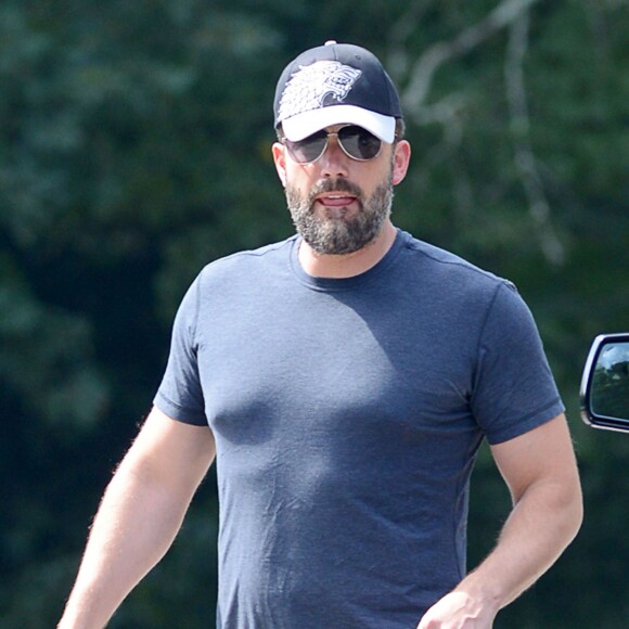 Ben Affleck, ses enfants Violet, Seraphina et Samuel, ainsi que sa mère Chris sont allés visiter le Fernbank Science Center à Atlanta, le 14 août 2015