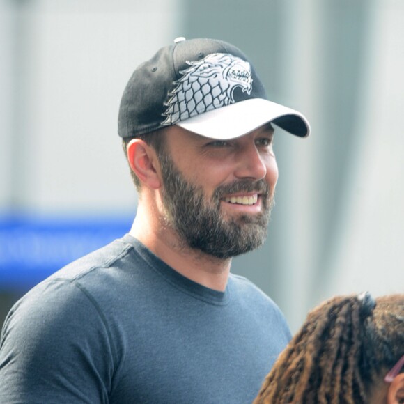 Ben Affleck, ses enfants Violet, Seraphina et Samuel, ainsi que sa mère Chris sont allés visiter le Fernbank Science Center à Atlanta, le 14 août 2015