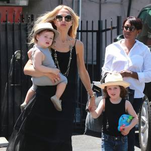 Exclusif - Rachel Zoe et ses fils Kaius et Skyler vont déjeuner au restaurant Hugo's à Los Angeles, le 14 août 2015.