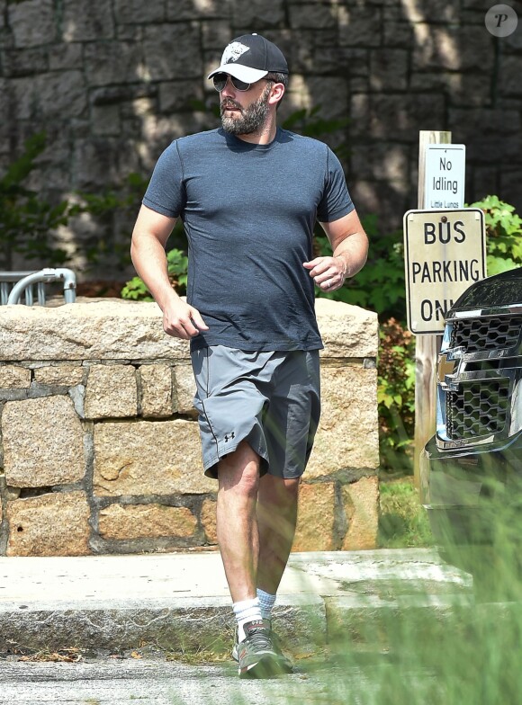 Ben Affleck, ses enfants Violet, Seraphina Rose and Samuel et sa mère Chris sont allés visiter le Fernbank Science Center à Atlanta, le 14 août 2015. 