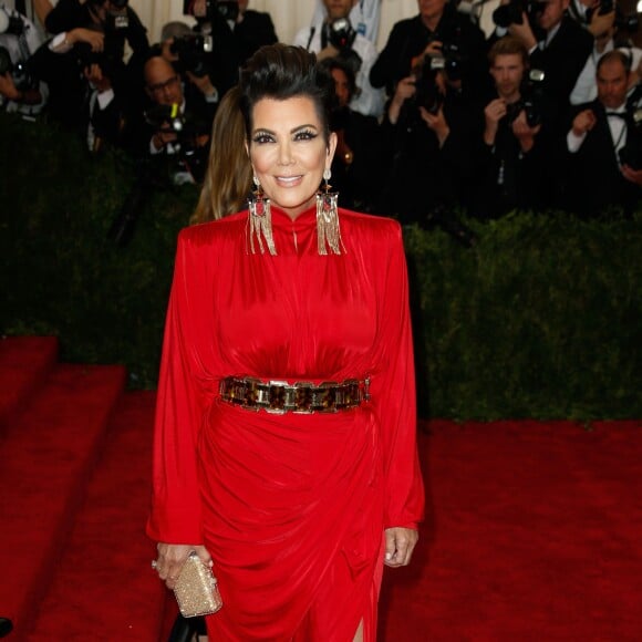 Kris Jenner - Soirée Costume Institute Gala 2015 (Met Ball) au Metropolitan Museum, célébrant l'ouverture de Chine: à travers le miroir à New York. Le 4 mai 2015.  