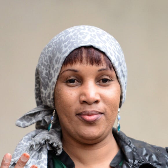 Nafissatou Diallo quitte le tribunal du Bronx à New York, le 10 décembre 2012. Un accord financier entre Dominique Strauss-Kahn et Nafissatou Diallo qui l'accusait d'agression sexuelle a mis fin ce lundi aux poursuites contre l'ancien patron du FMI.