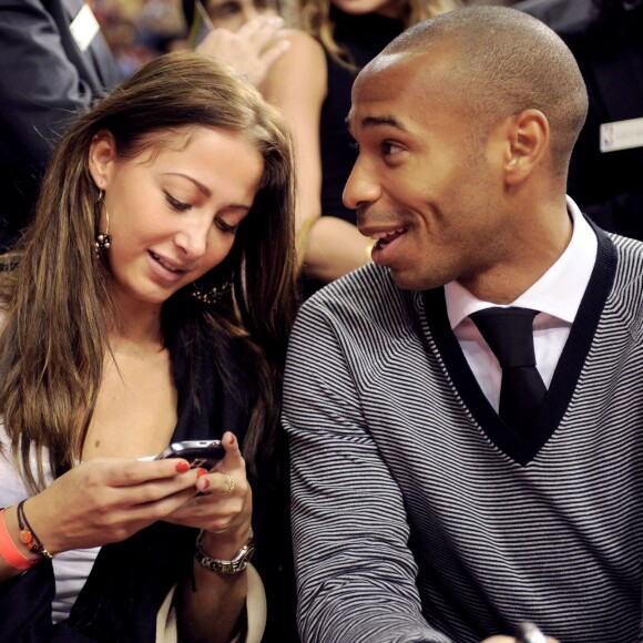 Thierry Henry et sa compagne Andrea à Barcelone en octobre 2008. 
