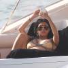 Kourtney Kardashian, maman sexy en bikini Agent Provocateur sur une plage de Saint-Barthélemy. Le 20 août 2015.