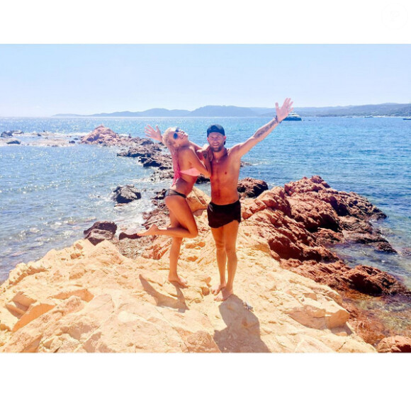 Paga et Adixia en vacances en Corse, le 21 août 2015.