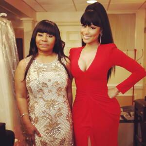 Carol Maraj et sa fille Onika (Nicki Minaj) au mariage de Jelani Maraj. Baldwin (comté de Nassau, État de New York), le 22 août 2015.