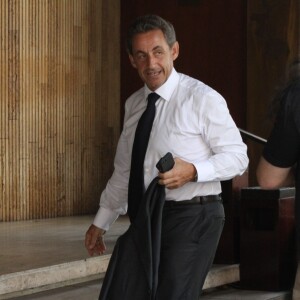 Exclusif - Nicolas Sarkozy à l'hôtel à Sao Paulo le 26 août 2015. L'ancien président enchaîne les rendez-vous.