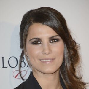 La belle Karine Ferri et son smoky-eye impeccable