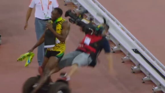 Usain Bolt renversé par un Segway : Le caméraman tente de se faire pardonner...