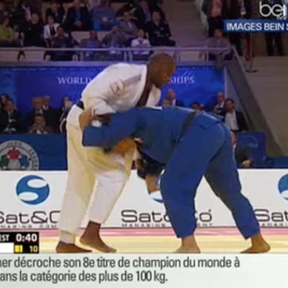 Image de la finale de Teddy Riner sacré champion du monde de judo des plus de 100 kilos à Astana, le 29 août 2015.