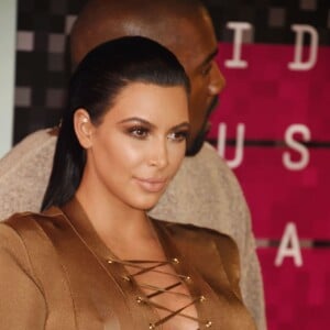 Kim Kardashian enceinte et son mari Kanye West - Soirée des MTV Video Music Awards à Los Angeles le 30 aout 2015. 