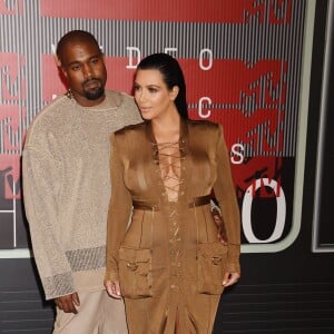 Kim Kardashian enceinte et son mari Kanye West - Soirée des MTV Video Music Awards à Los Angeles le 30 aout 2015.  