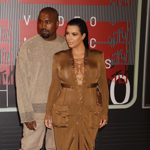 Kim Kardashian enceinte et son mari Kanye West - Soirée des MTV Video Music Awards à Los Angeles le 30 aout 2015. 