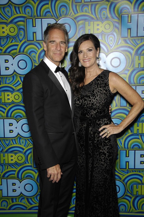 Scott Bakula et Chelsea Field - HBO Emmy Awards au Pacific Design Center a West Hollywood. Le 22 septembre 201
