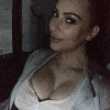 Kim Kardashian salue ses 45 millions de followers sur Instagram avec ce joli selfie. Photo publiée le 2 septembre 2015.