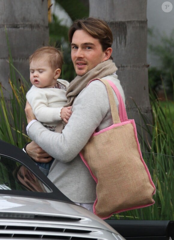 Daniel Giersch récupère sa fille à Los Angeles le 31 décembre 2009