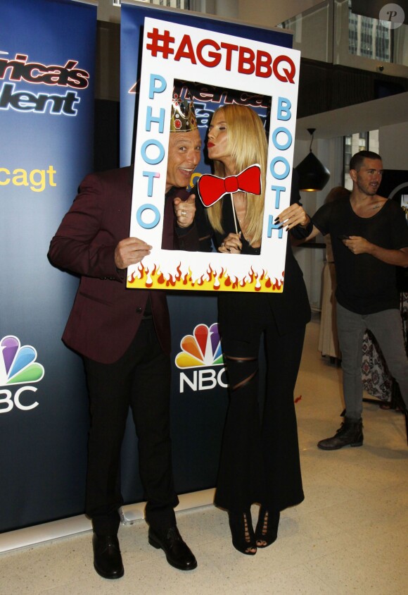 Heidi Klum, Howie Mandel - Soirée de l'émission "America's Got Talent" Saison 10 et évènement BBQ à New York, le 2 septembre 2015.  Celebrities at the 'America's Got Talent' Season 10 Live Viewing Party and BBQ event in New York City, New York on September 2, 2015.02/09/2015 - New York