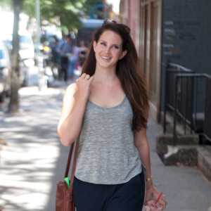 Lana Del Rey se promène à New York le 3 septembre 2014.